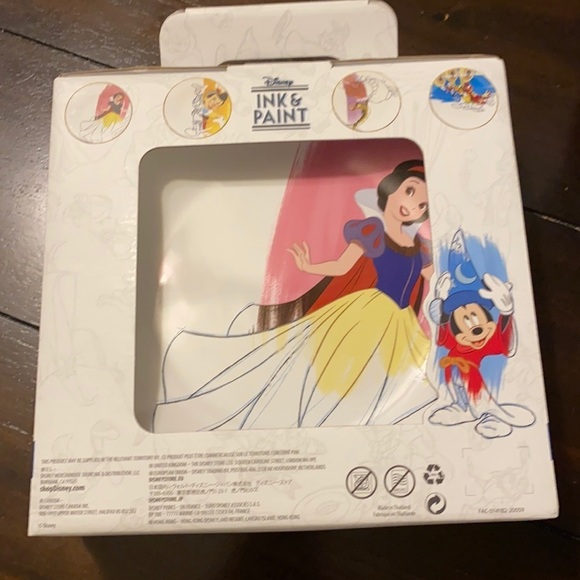 Disney Other - Disney Ink & Paint plate set